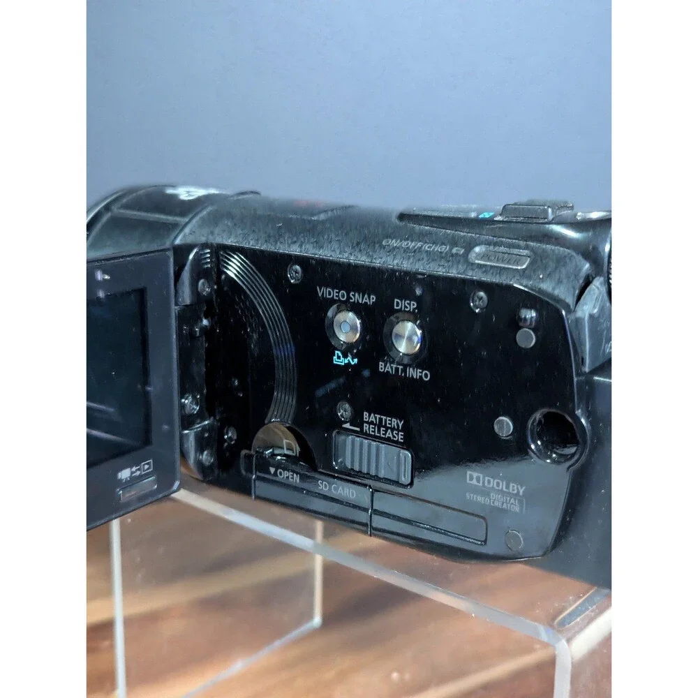 Canon VIXIA HF S10 Full HD 1080p AVCHD 32GB Flash Camcorder 10x